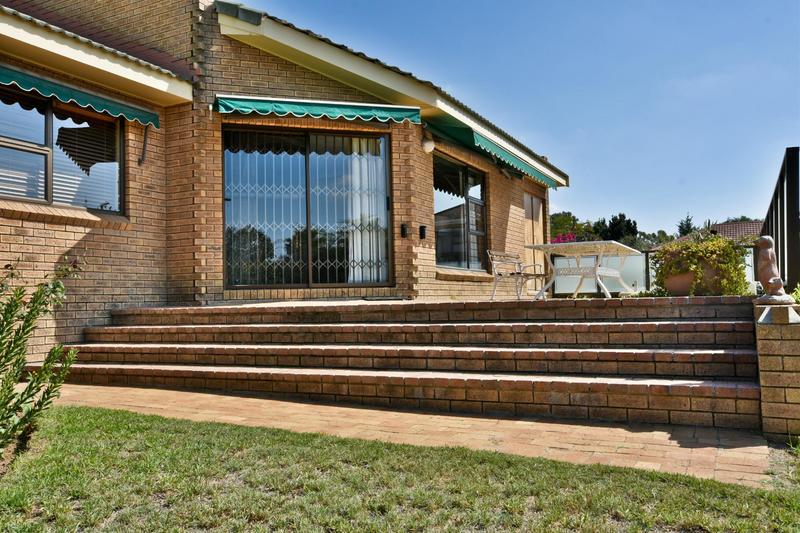 3 Bedroom Property for Sale in Vierlanden Western Cape